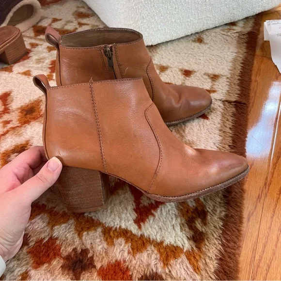 Madewell The Brenner Boot in Brown Leather SZ 8 | Leather Booties - Picture 7 of 14
